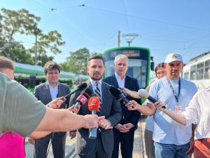 „O să ne vedem pe aici!” Nicușor Dan și-a dat demisia de la Primăria Capitalei. Cine e și ce spune noul interimar (Video)